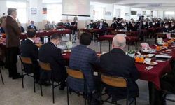 Vali Bilmez, Başkale’deki muhtarlarla bir araya geldi