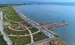 Sahil parkı göz kamaştırıyor
