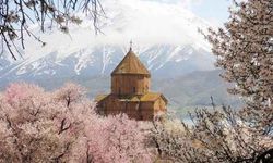 Akdamar Adası’nda görsel şölen