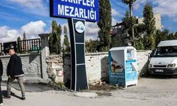 Van’daki mezarlıkların isim tabelası yenilendi