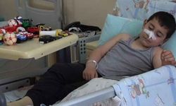 7 yaşındaki çocuk mıknatıslı toplar yuttu: Bağırsağı delindi