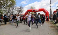 Başkale’de ‘Okullar Arası Kros Yarışması’ yapıldı