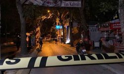 Ünlü şarkıcıya silahlı saldırı