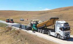 Van’da 8 kilometrelik yol asfaltlanıyor