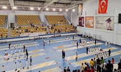 Vanlı sporcularda katıldı