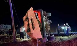 Trafik kazasında 1 kişi hayatını kaybederken 4 kişi yaralandı!
