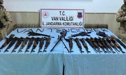 Van'da silah ve patlayıcı madde ele geçirildi!