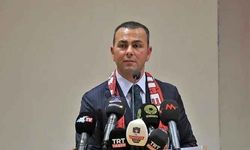 Milletvekili İzsiz, Van Şehir Stadyumunu Bakan Özhaseki'ye sordu  