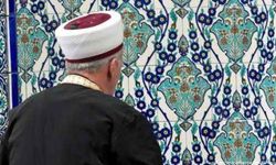 Fransa artık başka ülkelerden imam almayacak!