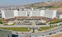 Fethi Sekin Şehir Hastanesi, şehir nüfusunun 3 katı hasta kabul etti