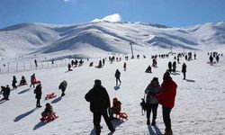 Abalı Kayak Merkezi kayakseverlerin akınına uğradı