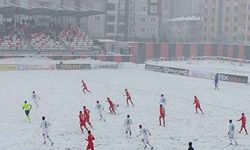 Karlı mücadelenin ilk yarısı bitti: Vanspor- 1, Kırklarelispor-0