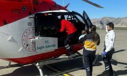 8 aylık bebek, ambulans helikopterle Elazığ'a sevk edildi