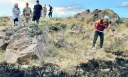 Nemrut Kalderası'nda örtü yangını çıktı