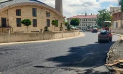 Van'da bir ilçe yıllar sonra ilk defa asfalt ile buluştu