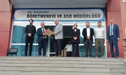 Van İl Müdürü Aras ''Eğitimin ana unsuru öğretmendir”