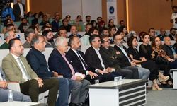 ​Van YYÜ’de ‘Türkiye’de Şehirleşme Tarihi’ Üzerine Konferans Düzenlendi