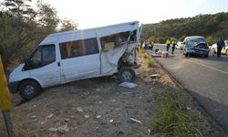 Havran’da Feci Kaza: İşçileri Taşıyan Minibüs Devrildi, 15 Kişi Yaralandı