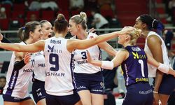 Fenerbahçe Kadın Voleybol Takımı, ligde ikide iki yaptı