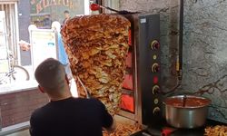 Van’da Döner Fiyatlarına Zam: Tavuk Dürüm 80 Lira Oldu