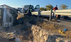 Elazığ’da Trafik Kazası: Minibüs ile Kamyonet Çarpıştı, 2 Yaralı