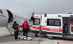 Van'daki çocuk hasta, ambulans uçakla İzmir'e sevk edildi