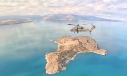 Atak Helikopterlerinden Van Gölü Manzarası Paylaşımı