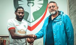 Amedspor'dan Bomba Transfer: Gabonlu futbolcu Artık Amedspor'da!