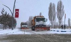 Van'da Kar nedeniyle Kapanan Yollar Yeniden Açıldı