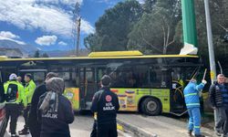 Freni patlayan belediye otobüsü kazaya yol açtı, 8 yaralı