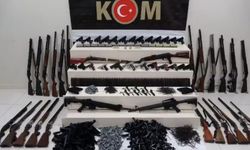 Van'da Dev Operasyon: Çok Sayıda Silah Ve 11 Kişi Yakalandı!