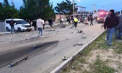 Otomobilin çarptığı motosikletli hayatını kaybetti