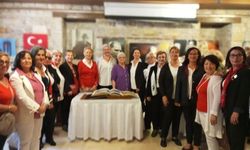 Kuşadası’nda 19 Mayıs Coşkusu Atatürk Anıtı’nda Yaşandı