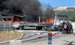Üç TIR birbirine girdi: ölü ve yaralılar var