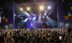 Van Kültür Yolu Festivalinde hangi sanatçı ne zaman sahne alacak?