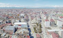 Van’da Bitmeyen İnşaat ve Yol Çalışmaları Vatandaşı Bunaltıyor: Şehir Toz ve Gürültüye Teslim