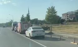 Van'da Trafik Kazası: Direksiyon Hakimiyetini Kaybeden Sürücü Tarlaya Girdi