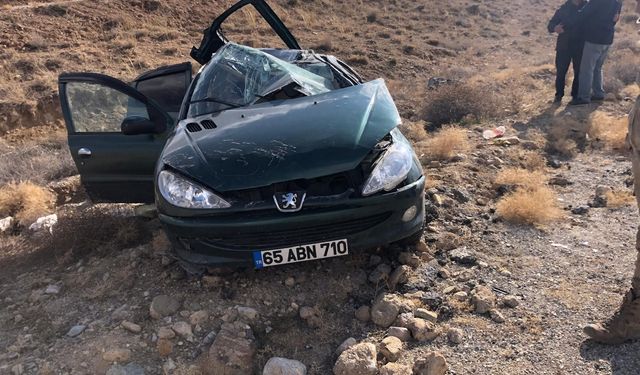 Van Başkale'de Trafik Kazası: 3 Yaralı