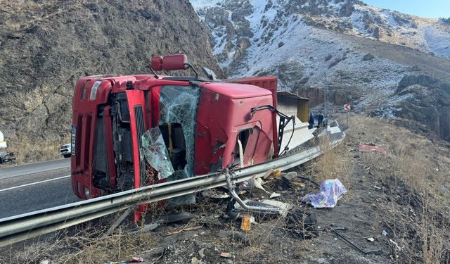 Ağrı’da 3 Ayrı Trafik Kazasında 4 Yaralı