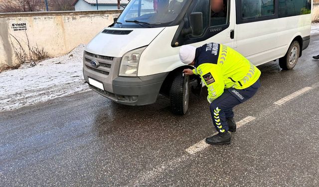 Van’da Trafik Denetimlerinde 134 Araç Trafikten Men Edildi