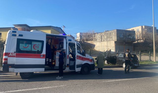 Minibüsün Otomobile Çarpması Sonucu 6 Kişi Yaralandı