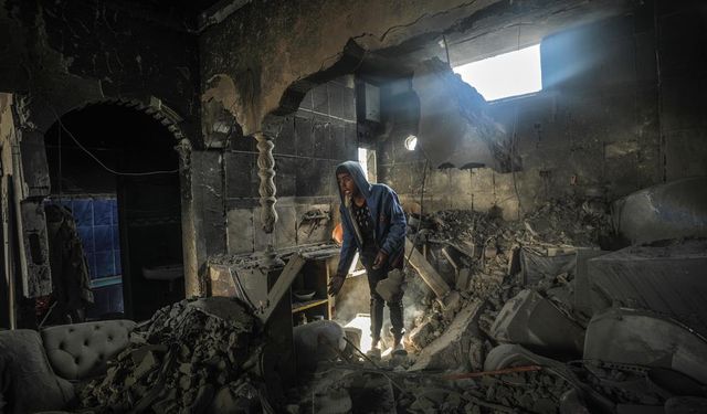 İsrail Ateşkesi Bozdu: Gazze'deki Katliamda 710 Ölü, 900 Yaralı
