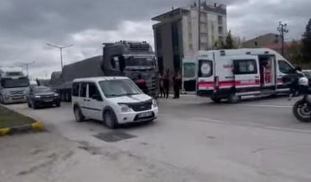 Van'da kaza: TIR yaşlı adama çarptı