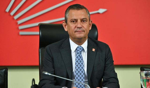 Özgür Özel, yeniden CHP Genel Başkanı seçildi