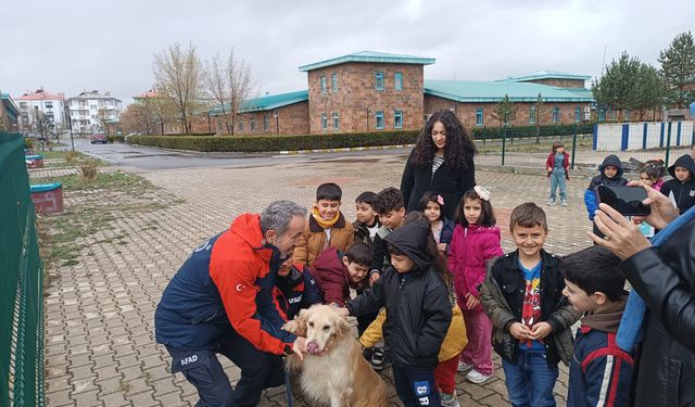 Van’da Anaokulu Öğrencilerine Afet ve Yangın Farkındalık Eğitimi Verildi