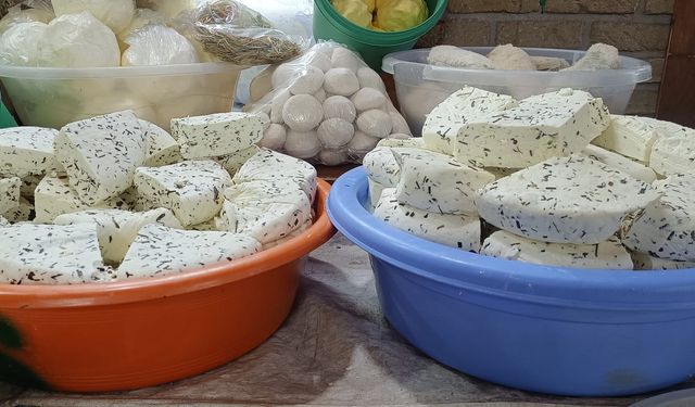Van’da otlu peynir kilosu kaç TL? Peynirciler çarşısında hangi ürünler var?