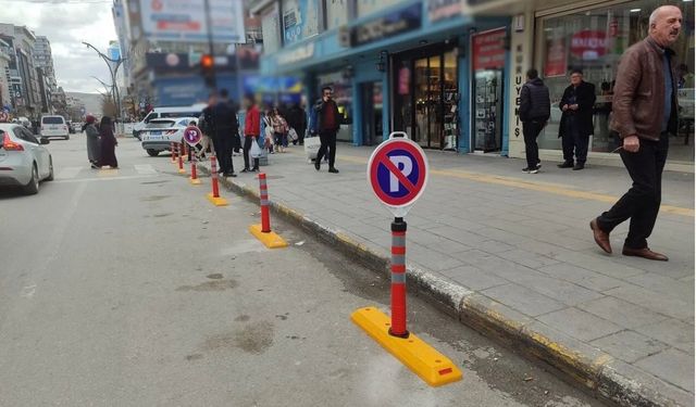 Van'da Yeni Trafik Düzenlemesi: Parkomatlar gitti dubalar geldi