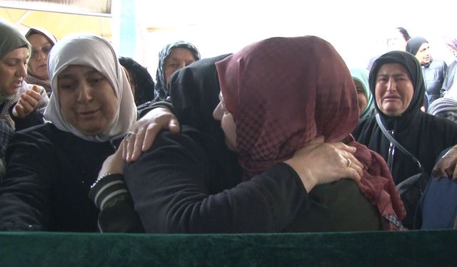9 Aydır Kayıptı, Geride Gözyaşı Kaldı