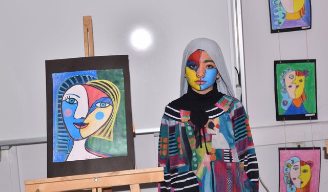 Ahlat’ta "Tablolar Canlanıyor" Projesiyle Sanat Tarihi Canlı Hale Geldi
