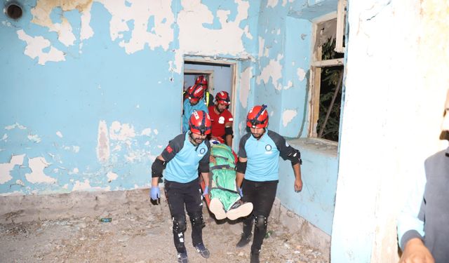 Van’ın Muradiye ilçesinde arama kurtarma tatbikatı gerçekleştirildi